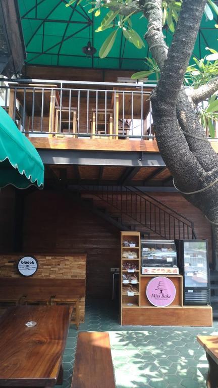 布拉多克酒店&餐厅 日惹 外观 照片