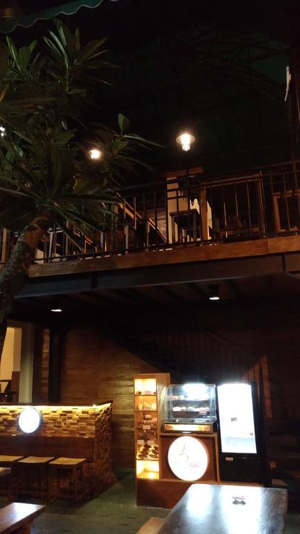 布拉多克酒店&餐厅 日惹 外观 照片